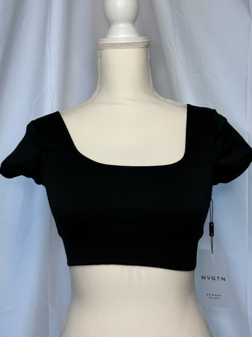 NVGTN Black Scoop Neck Crop Top Sports Bra